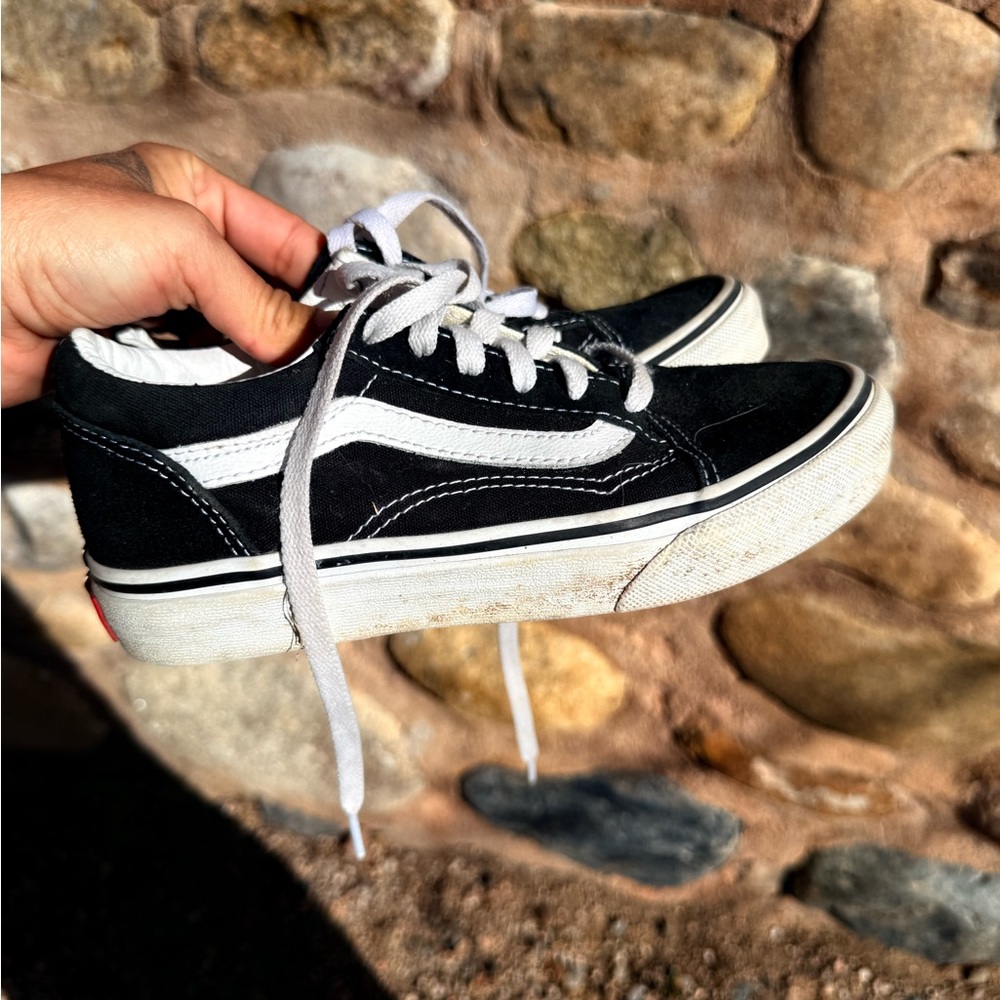 VANS Black and White Sneakers